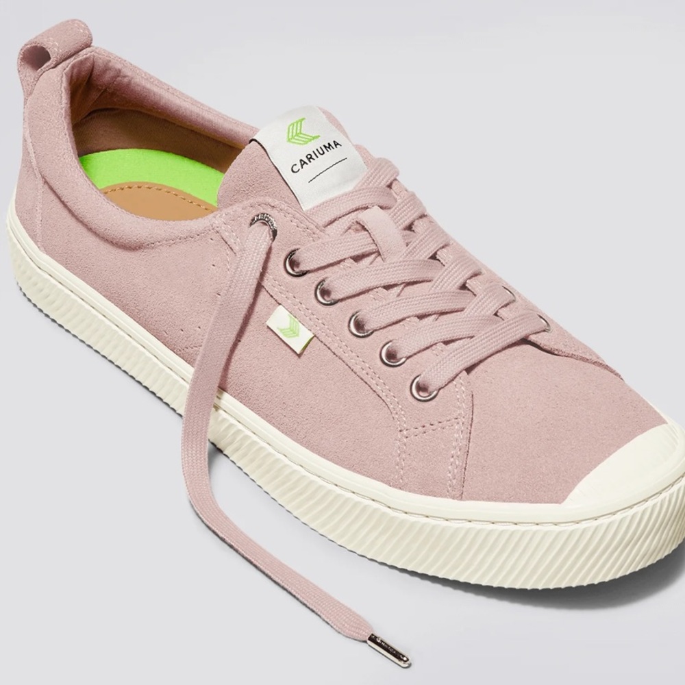Cariuma OCA low rose suede sneaker
